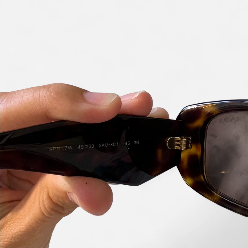 Prada sunglasses - Picture 5 of 8